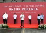 Presiden TinjauVaksinasi Gotong Royong untuk Pekerja