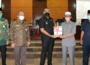 Paripurna, Wagub Audy Serahkan Nota Pengantar RAPBD 2022