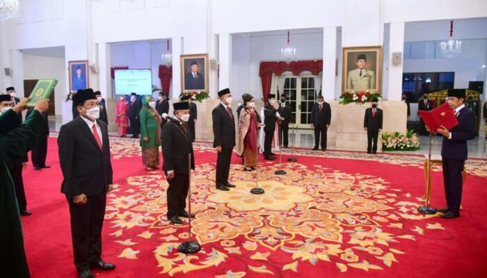 Berikut 17 Duta Besar Yang Dilantik Presiden