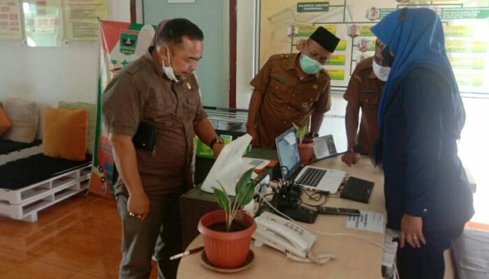 Layanan Dukcapil Gratis, Adrian: Pasti Terbuka Informasi Publik