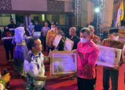 Kapolda Terima Anugerah Padek, Tokoh Percepatan Vaksinasi