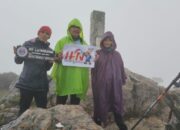 Di Puncak Gunung Latimojong HPN 2022 di Kumandangkan