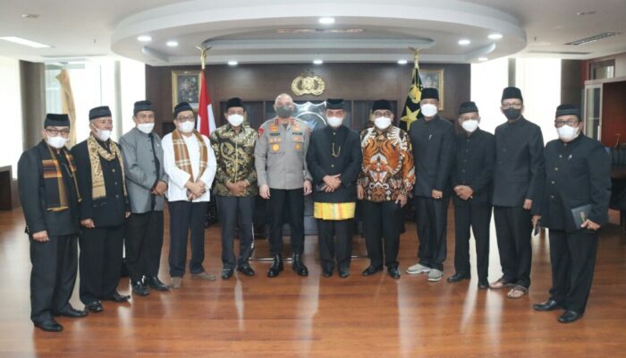 Ada Apa? Ketua LKAAM Temui Kapolda Sumbar