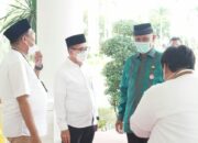 Untuk Gempa Pasaman, BSI Serahkan Bantuan ke Gubernur