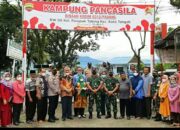 Dandim 0312 Resmikan RW 06 Parupuk Tabing Kampung Pancasila
