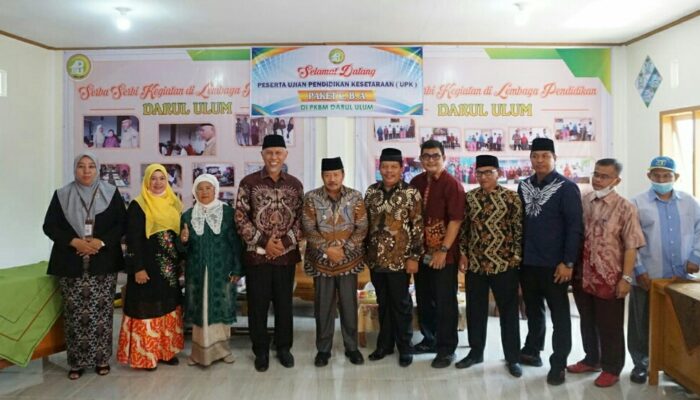 Gubernur Tak Ingin Ada Anak Kemenakan yang Putus Sekolah