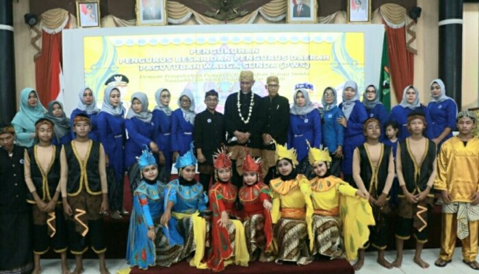 Gubernur Sumbar Kukuhkan Paguyuban Warga Sunda di Padang