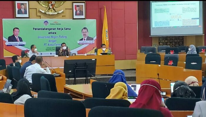 PT. Kima Farma Lakukan MoU dengan Empat Fakultas UNP