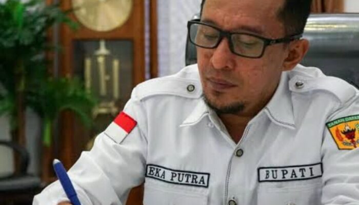 Ratusan Teroris di Tanah Datar, Ini Reaksi Bupati Eka Putra