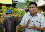 Irwan Basir Serahkan Kunci Bedah Rumah Kongsi Badunsanak