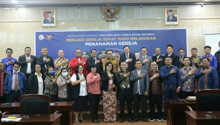 Bangun Keharmonisan, Gubernur Sumbar Buka Sidang Majelis Daerah GBI