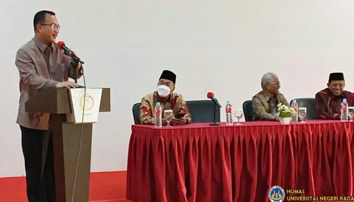 Ketua ICMI Pusat Silaturrahmi dengan ICMI MPW Sumbar di UNP