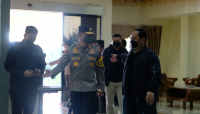 Resmikan Mesjid, Wakapolri Kunjungi Sumbar