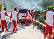 Pasca Lebaran Polres Padangpanjang dan Warga Bersihkan Sampah