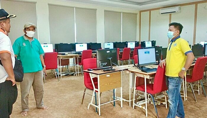 Panitia UTBK 2022 UNP Cek Akhir Kesiapan Ruangan