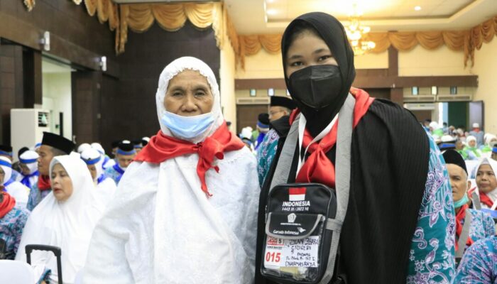 Jemaah Termuda dan Tertua Kloter V dari Dharmasraya