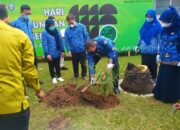 Peringati Lingkungan Hidup, Wagub Tanam 100 Pohon di RSUP M Jamil