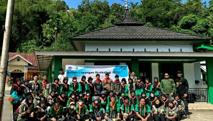 FMIPA UNP Menyelenggarakan Webinar Konservasi dan Kuliah Lapangan Ornitologi