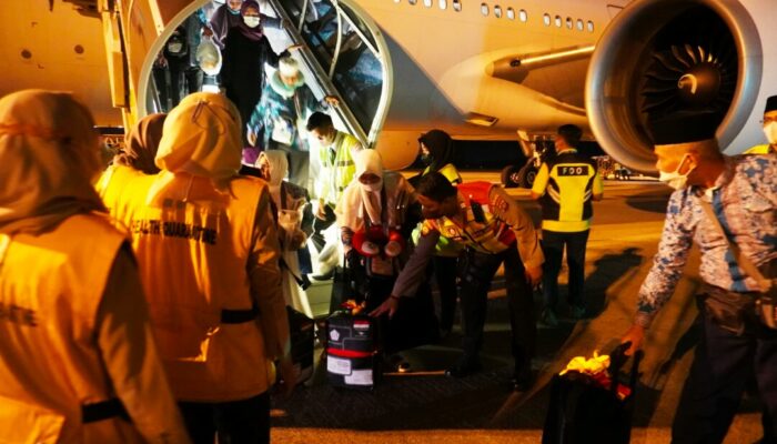 Jemaah Kloter 01 Padang Akui Layanan di Arab Saudi Rancak Bana