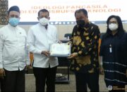 Hakim MK Arief Hidayat Kuliah Umum di UNP