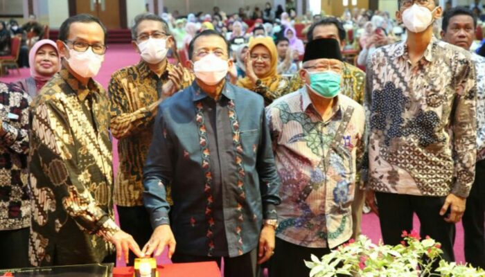 Dirjen Dikti Resmikan Tiga Laboratorium di UNP