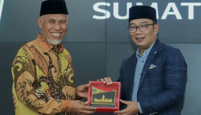 Pemprov Sumbar dan Pemprov Jabar Teken Tiga MoU Kerjasama