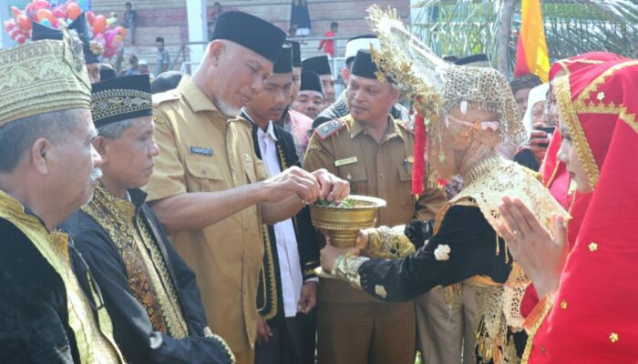 Tradisi Bakaua Adaik Warisan Raja Alam Jambulipo