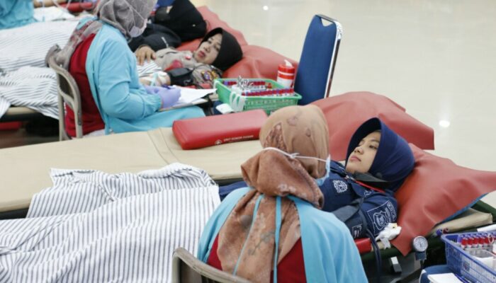 HUT Polwan ke 74, Polwan Polda Sumbar Gelar Donor Darah