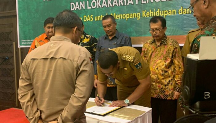 Jaga Ekosistem, Wamen LHK Kukuhkan Forum DAS Sumbar