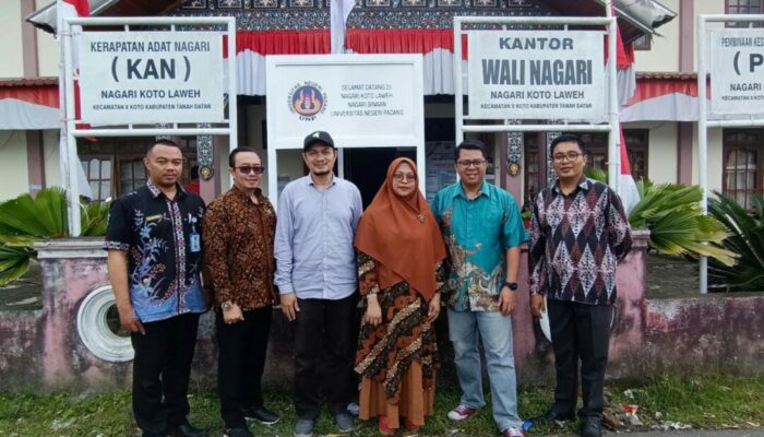 LP2M UNP Edukasi Masyarakat Nagari Koto Laweh Jadikan Mountain Tourism