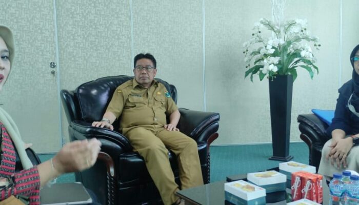 Temui Tim Monev Fhatol Bari Tinggalkan Zoom Meeting
