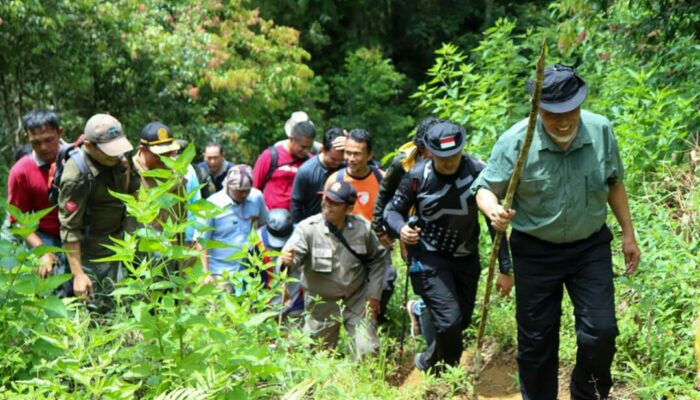 Gubernur Sumbar Tinjau Jalan Alternatif 11 km Malalak-Maninjau