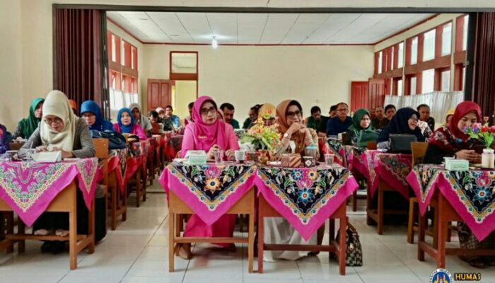 68 Kepsek SMP se-Kabupaten Agam Hadiri Workshop TPM UNP