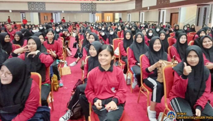 FPK UNP Gelar Krida Mahasiswa Pertama