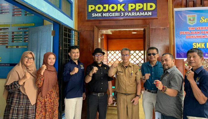 Kl Sumbar Puji SMK 3 Pariaman Punya Pojok PPID