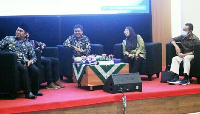 Buku Kulliyatul Muballighien Karya Fikri Hanif Diulas di UHAMKA