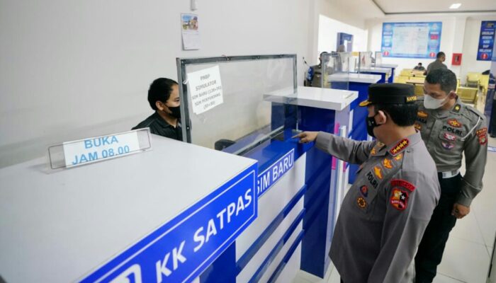 Kapolri Inspeksi Mendadak Satpas SIM Polda Metro Jaya
