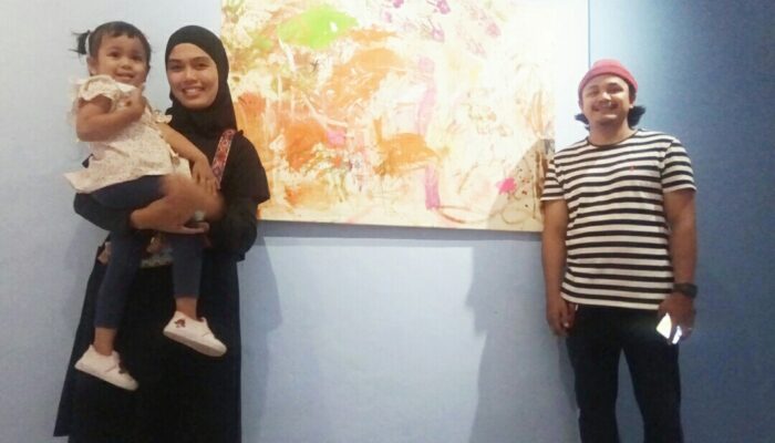 Lukisan Abstrak Innara jadi Perhatian Ratusan Pengunjung Batigo Fest