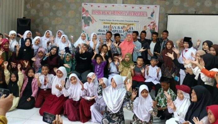 FPL Pasbar Rayakan Bulan Bahasa 2022 Lewat Lomba Baca Puisi