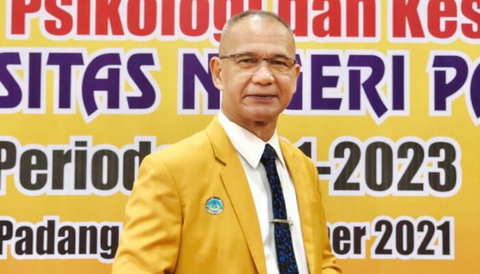 97,8 % Mahasiswa D3-Prodi Keperawatan FPK UNP Lulus Uji Kompetensi