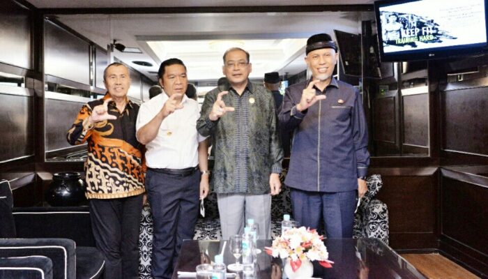 Gubernur Sumbar Paparkan Tentang KIP Kepada KI Pusat