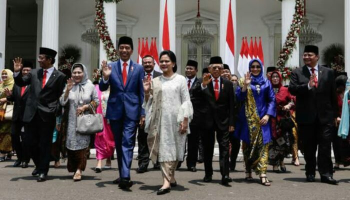 Jokowi Didorong Lakukan Reshuffle Kabinet