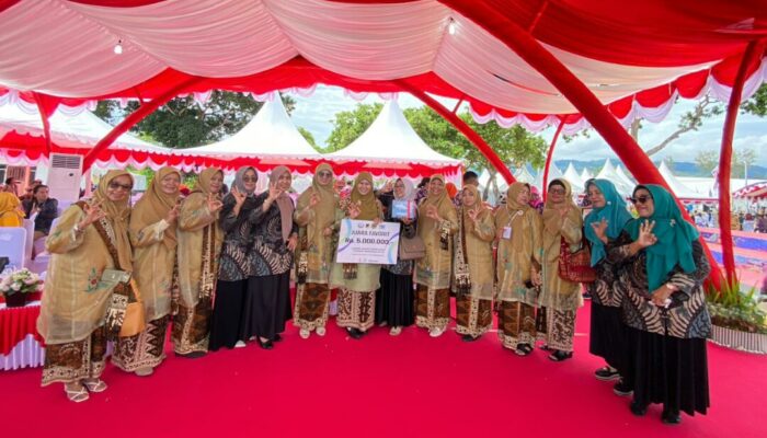 Sumbar Juara Favorit Masak Serba Ikan di Harkannas ke-9