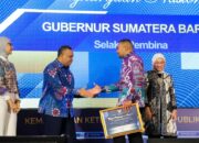 Kemnaker Beri Penghargaan Gubernur Sumbar Pemenuhan Hak Disabilitas di Dunia Kerja