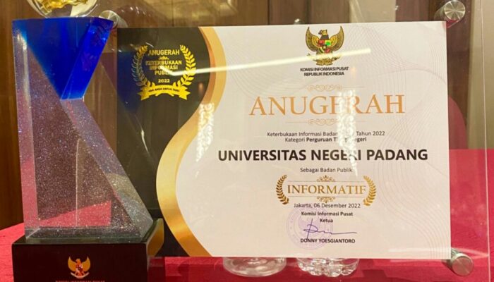 Wah, UNP Kembali Raih Predikat Perguruan Tinggi Informatif 2022