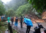 Hujan Seharian, Akibatkan Jalur Padang – Solok Longsor