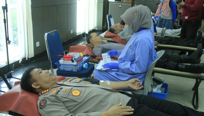 Polda Sumbar gelar Donor Darah