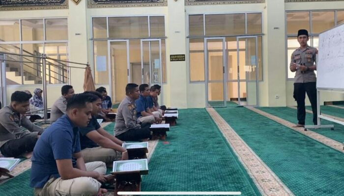 Biro SDM Polda Sumbar Bikin Program ‘Polri Belajar Tajwid’