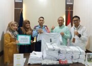 Santri Binaan Lapas Suliki dapat Bantuan Baju Koko