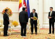Prof Ganefri Bertemu Perdana Menteri Kamboja Hun Sen